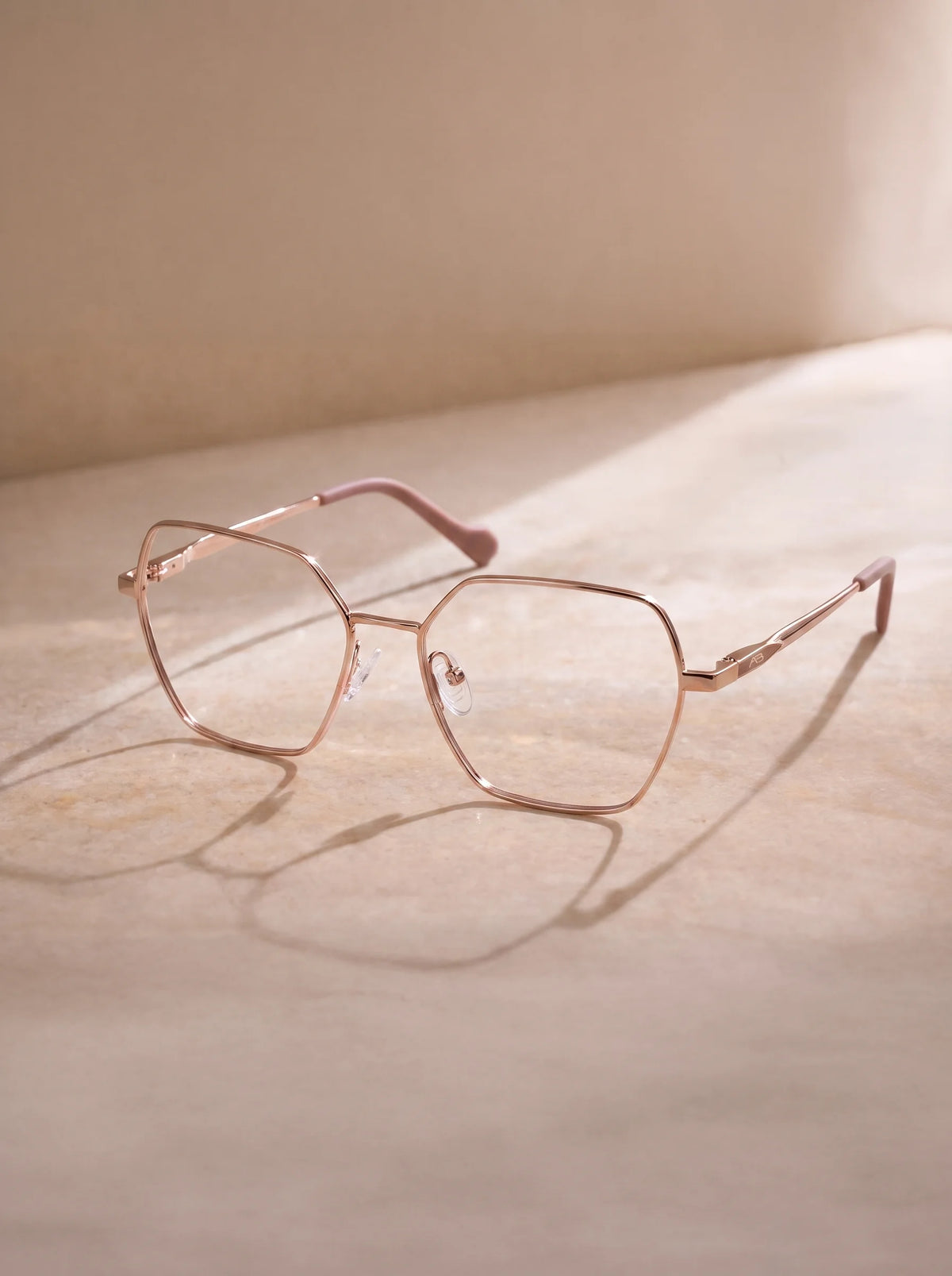 ABV0025 011 still_life